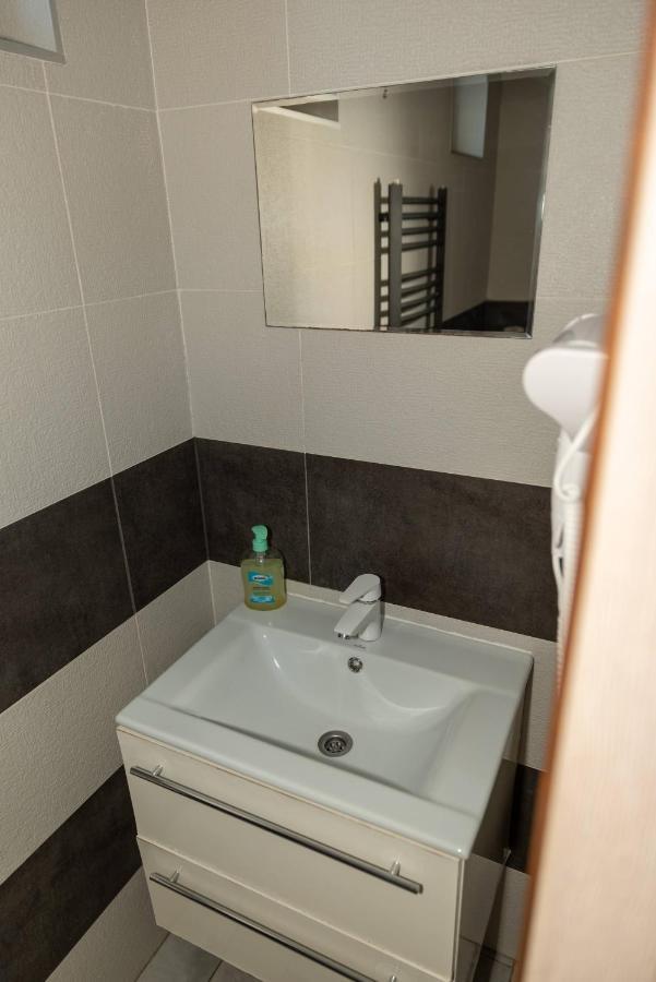 Mineral Apartman Diamond Nyiregyhaza Bagian luar foto